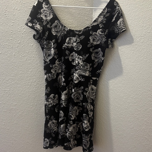 Mini Dress - Picture 3 of 4